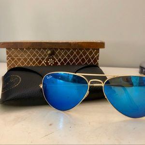 Ray-ban Blue Reflective Aviators AND case!